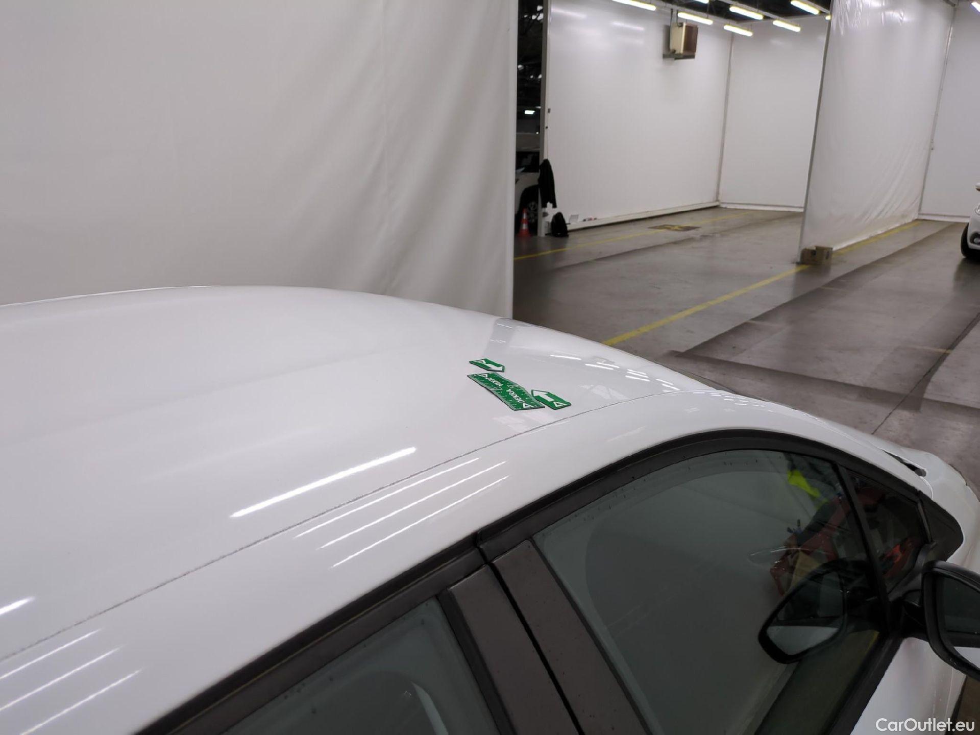  Peugeot  208  Affaire Premium 1.6 HDi 75CV BVM5 E6 #22