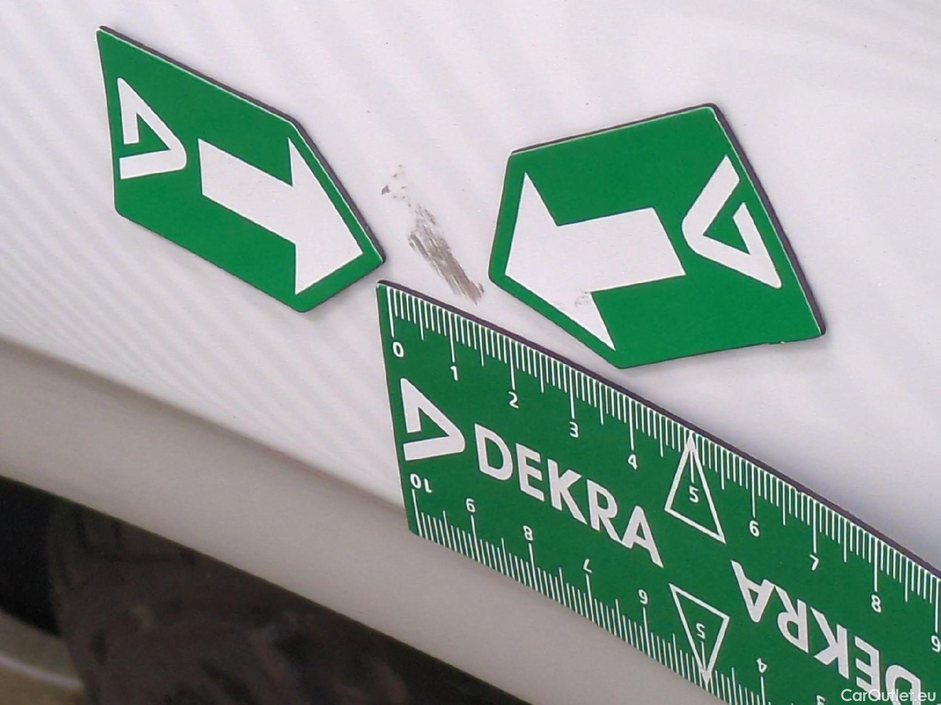  Peugeot  208  Affaire Premium 1.6 HDi 75CV BVM5 E6 #41