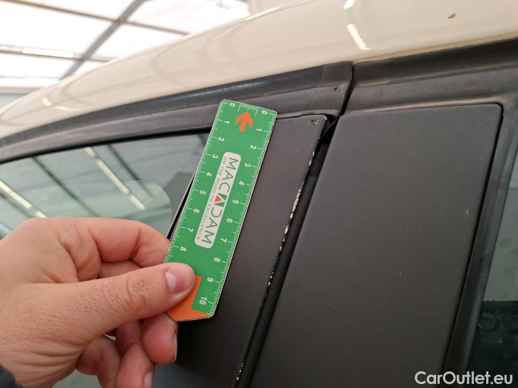  Renault  Captur RENAULT  5p Crossover Business ENERGY dCi 90 / TRANSFO VP VF #34