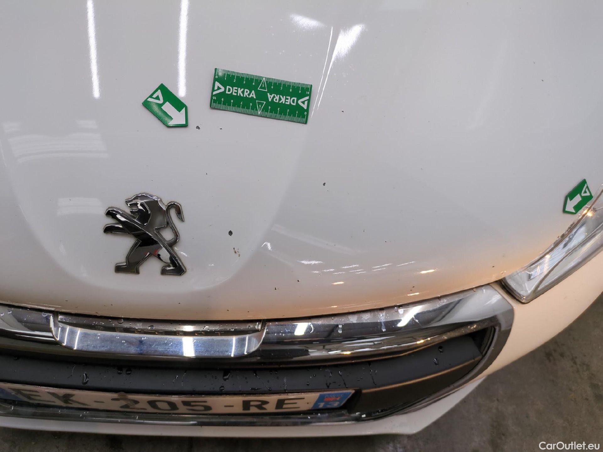  Peugeot  208  Affaire Premium 1.6 HDi 75CV BVM5 E6 #27