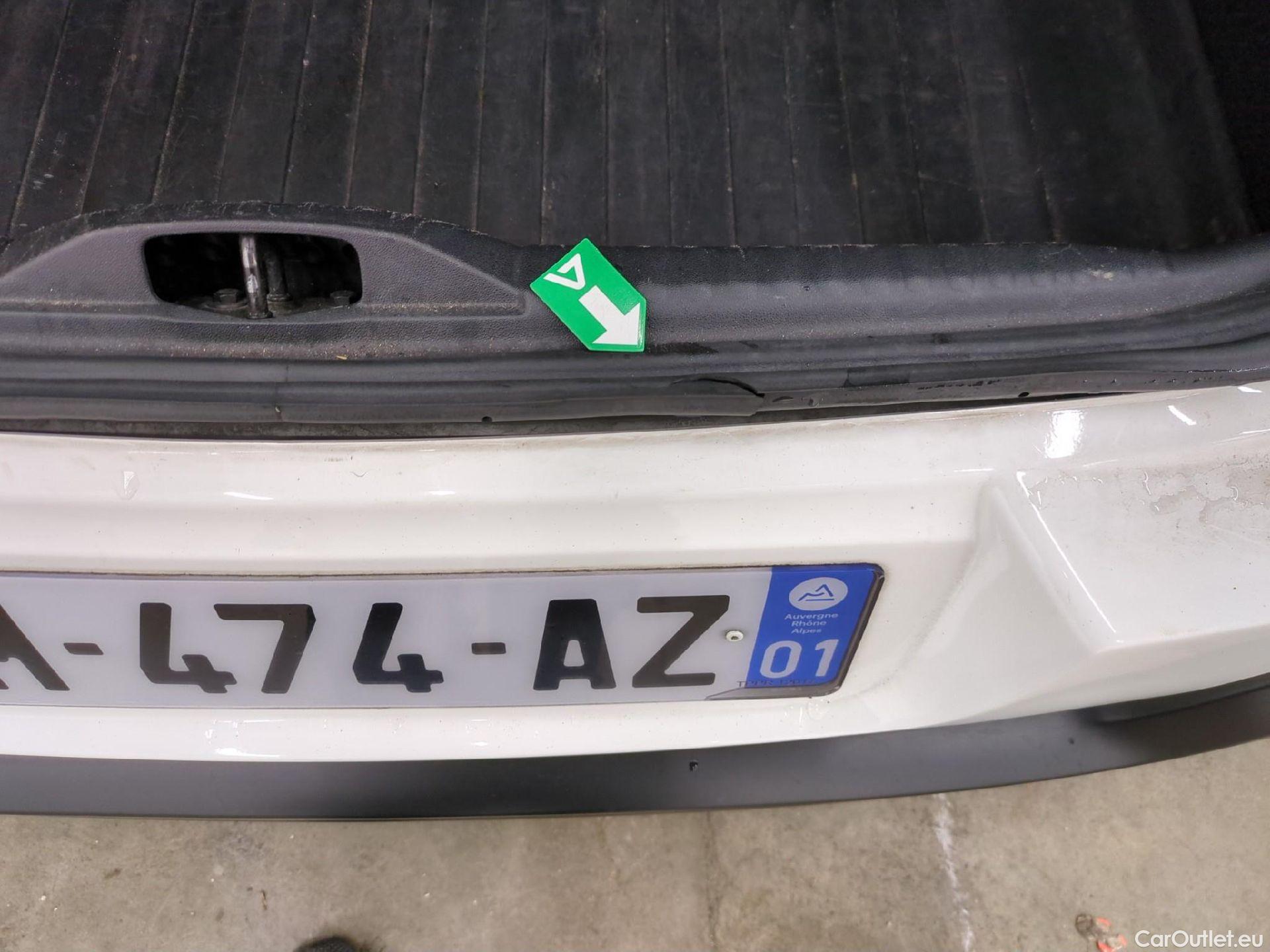  Citroen  C3  Société Feel 1.5 BlueHDI 100CV BVM5 E6dT #3