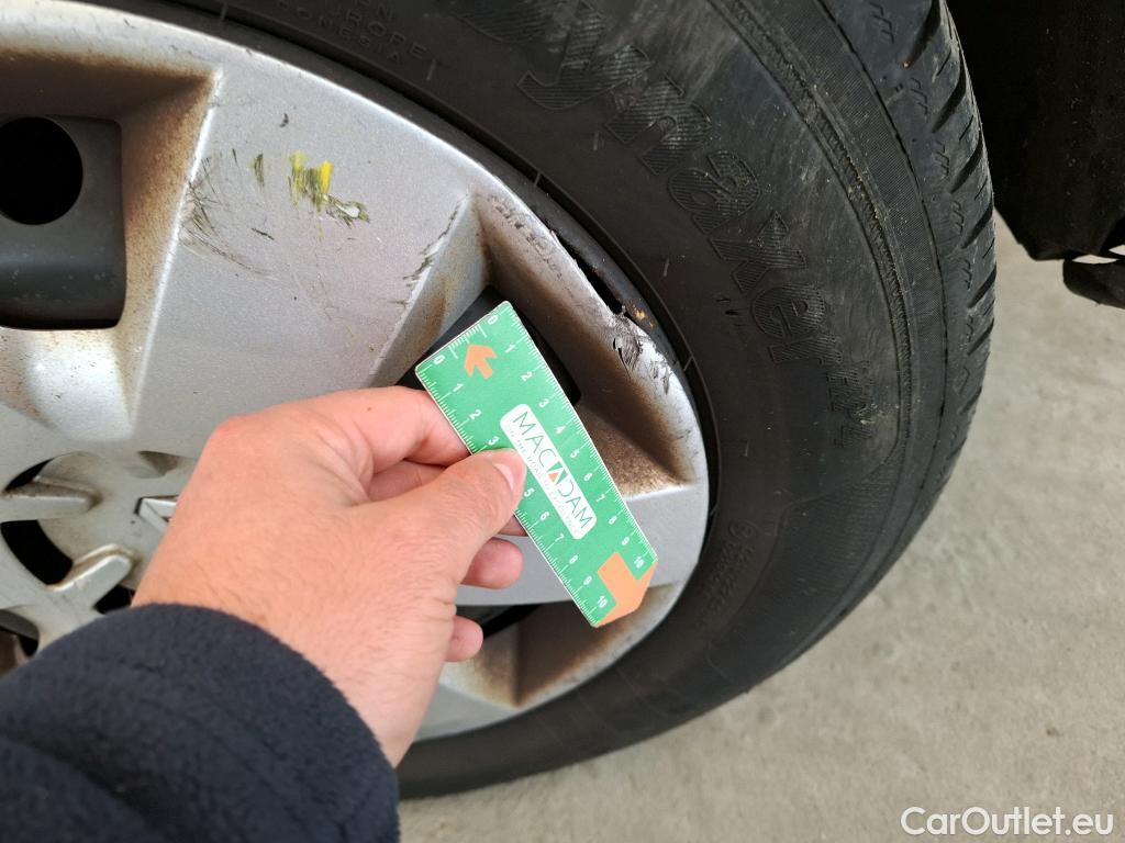  Renault  Kangoo  II Express Maxi Extra (Série Spéciale) 1.5 dCi 95CV BVM6 E6dT #65