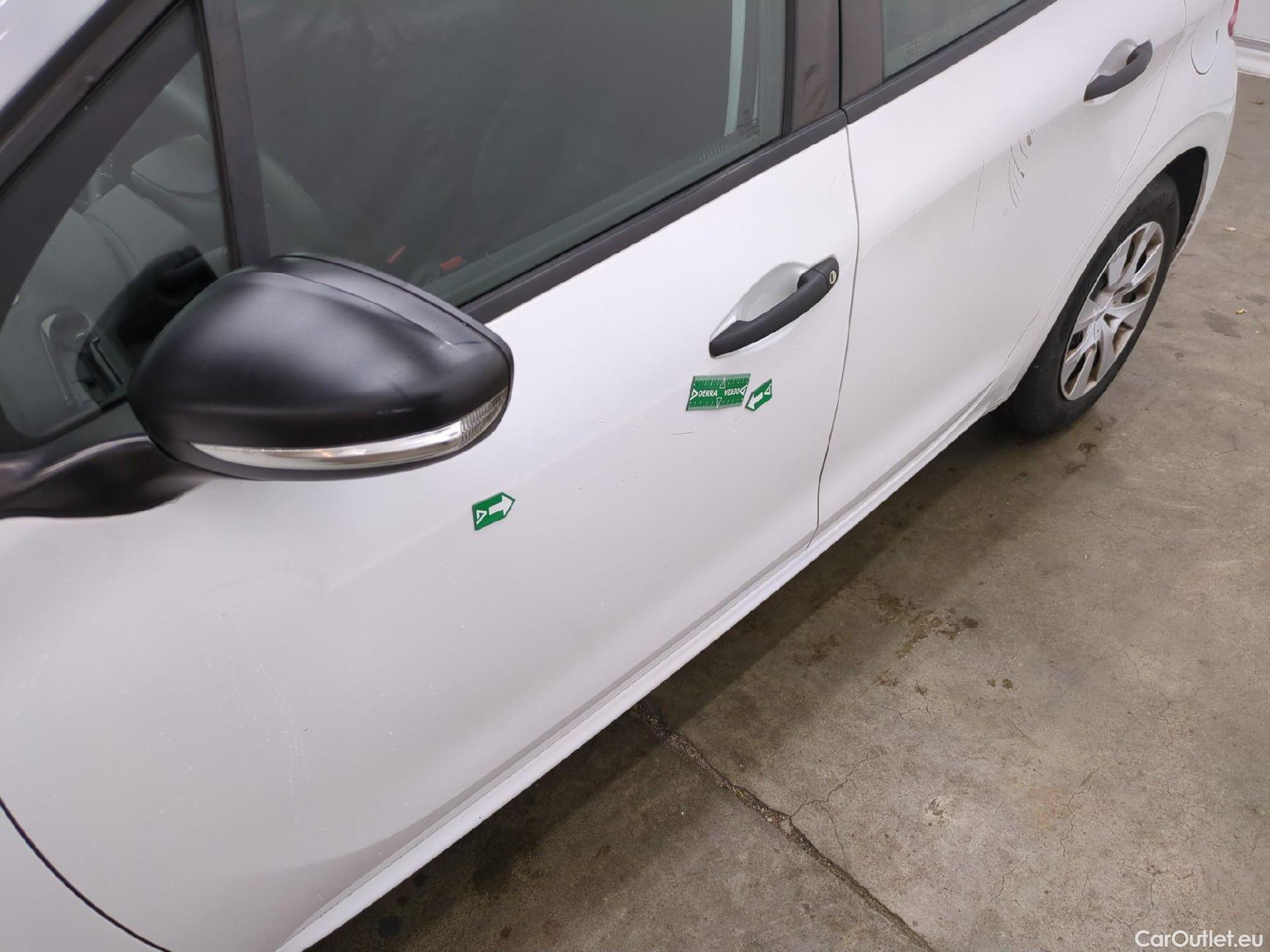  Peugeot  208  Affaire Premium 1.6 HDi 75CV BVM5 E6 #32