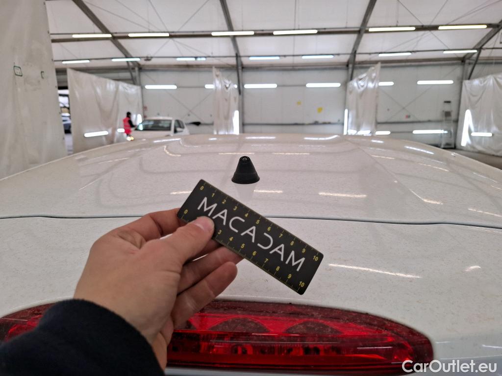  Peugeot  208 PEUGEOT  Affaire VU 5p Berline 1.4 HDI PACK CD CLIM #61