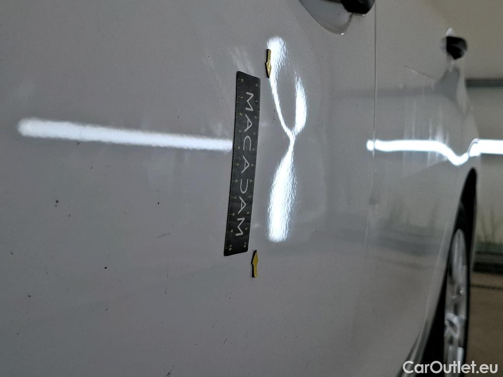  Peugeot  208 PEUGEOT  Affaire VU 5p Berline 1.4 HDI PACK CD CLIM #19