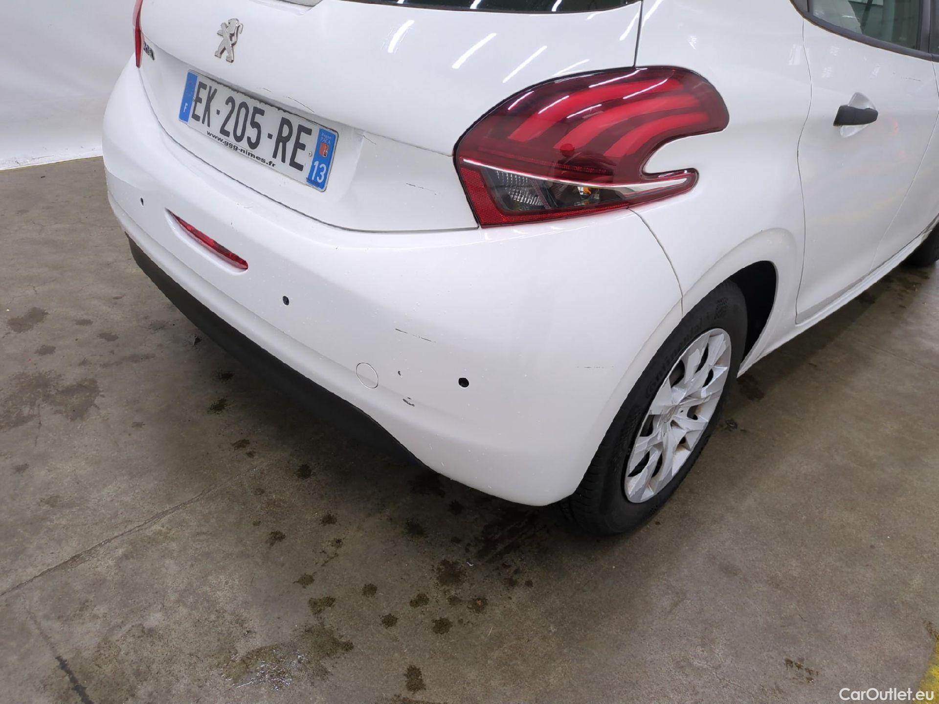 Peugeot  208  Affaire Premium 1.6 HDi 75CV BVM5 E6 #14