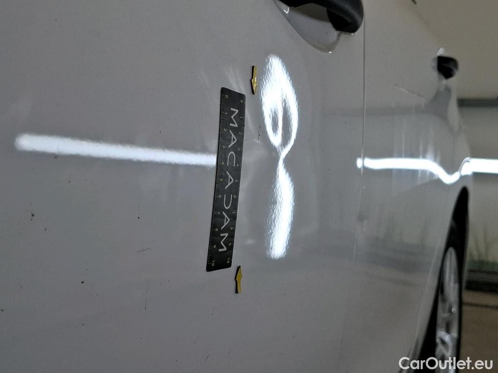  Peugeot  208 PEUGEOT  Affaire VU 5p Berline 1.4 HDI PACK CD CLIM #18