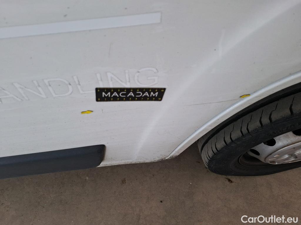  Peugeot  Boxer  Fourgon Surélevé 333 L2H2 Asphalt BlueHDi 140 Stop&Start 140CV BVM6 #49