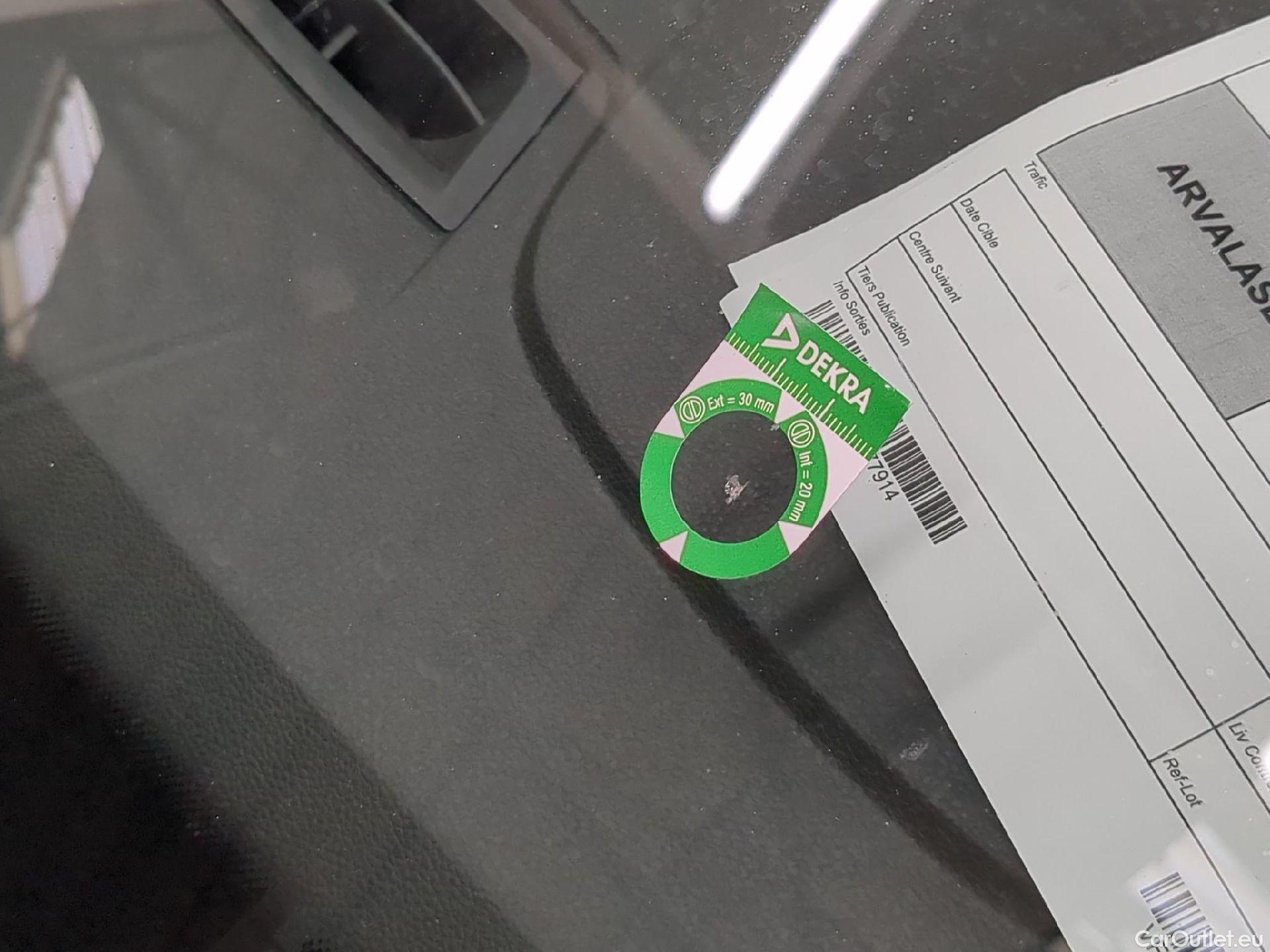  Renault  Megane  IV Berline 5pt. Société Air Nav 1.5 dCi 90CV BVM6 E6 #7