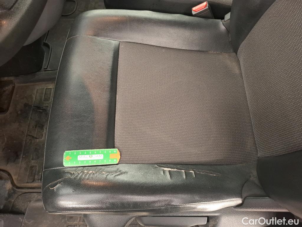  Peugeot  Expert PEUGEOT  VU 4p Fourgon BLUEHDI 120 S&S STANDARD PREMIUM PA #23