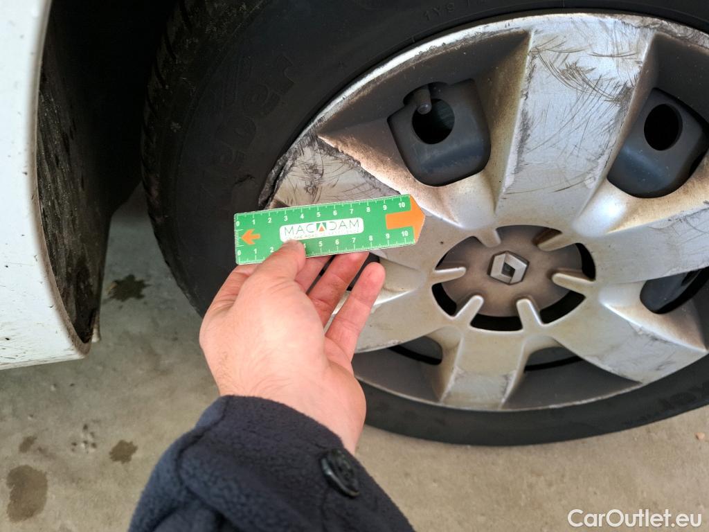  Renault  Kangoo  II Express Maxi Extra (Série Spéciale) 1.5 dCi 95CV BVM6 E6dT #63