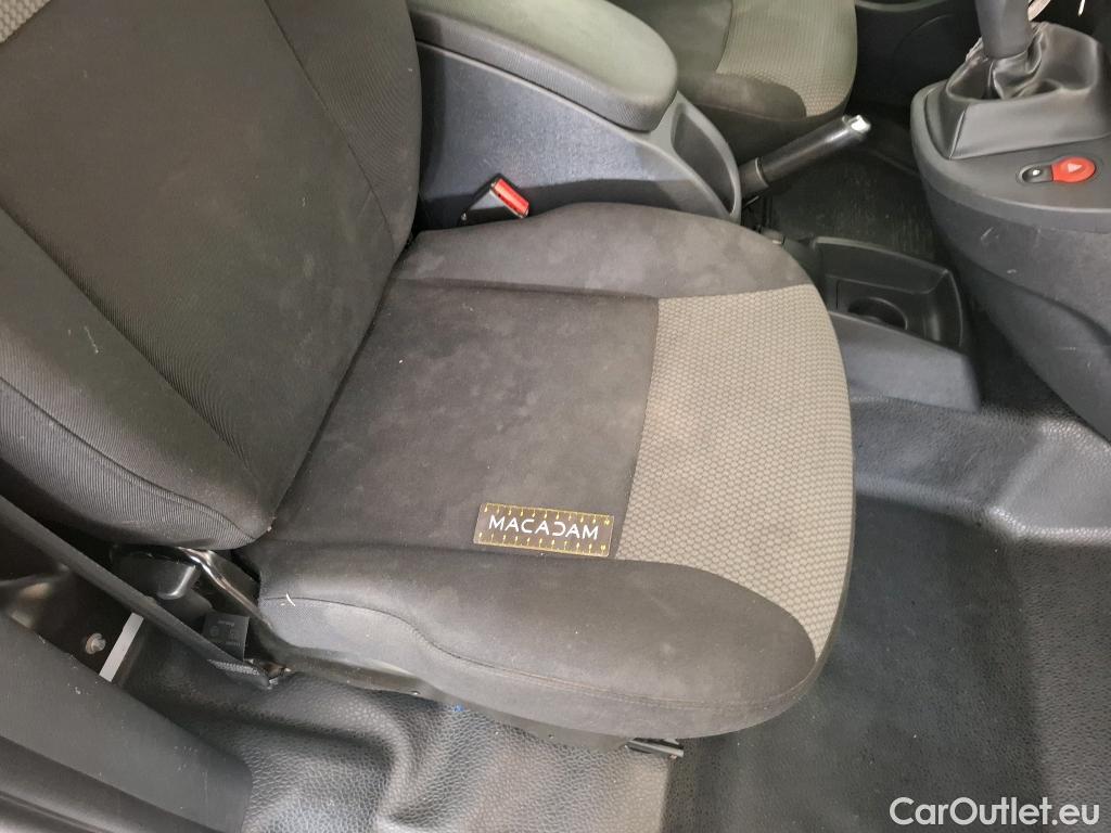  Renault  Kangoo  Express Maxi Extra (Série Spéciale) 1.5 dCi 90CV BVM5 E6 #92