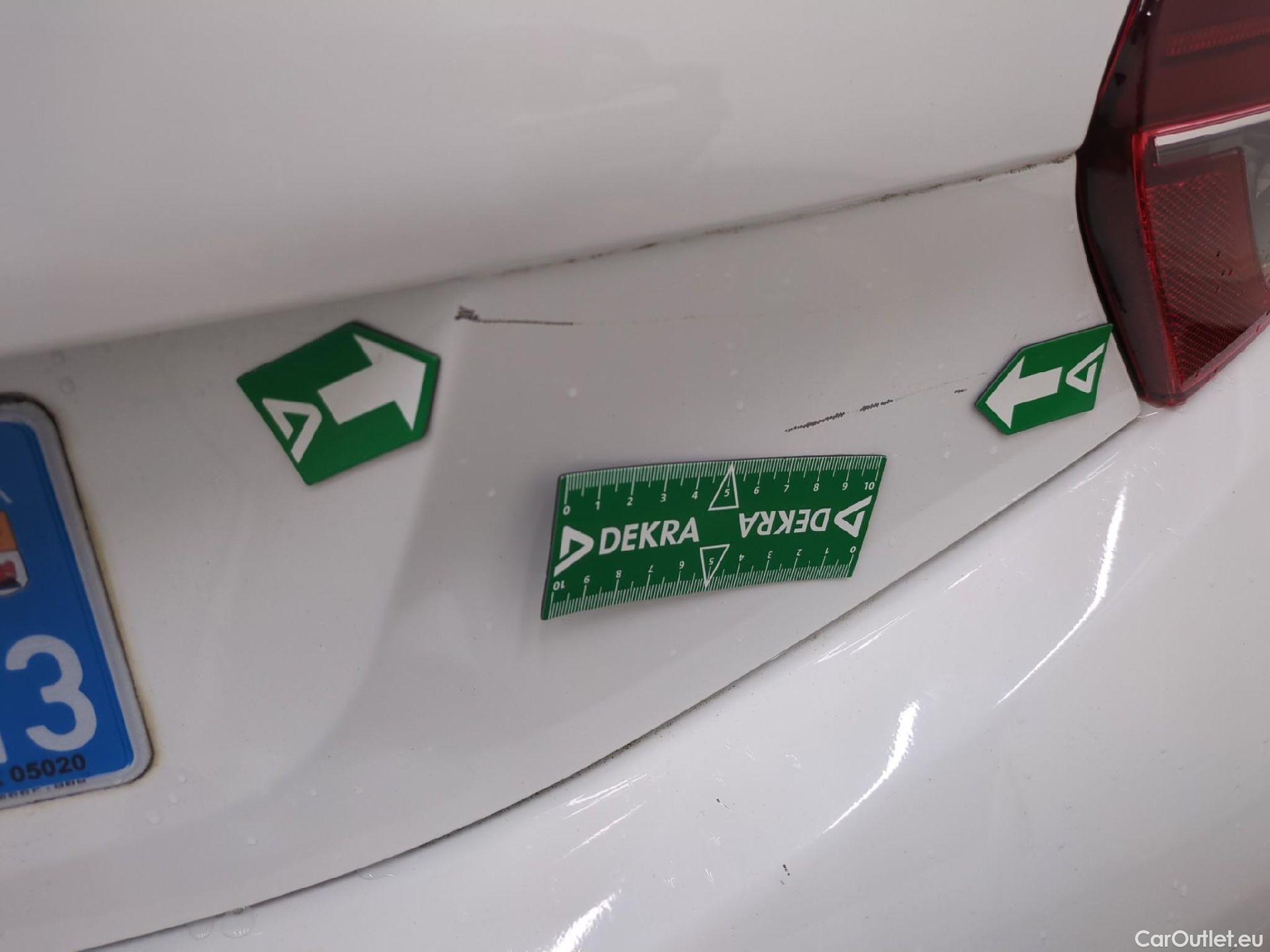  Peugeot  208  Affaire Premium 1.6 HDi 75CV BVM5 E6 #36