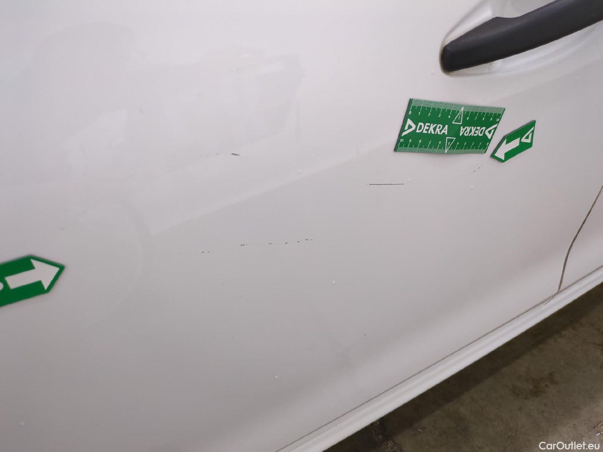  Peugeot  208  Affaire Premium 1.6 HDi 75CV BVM5 E6 #31