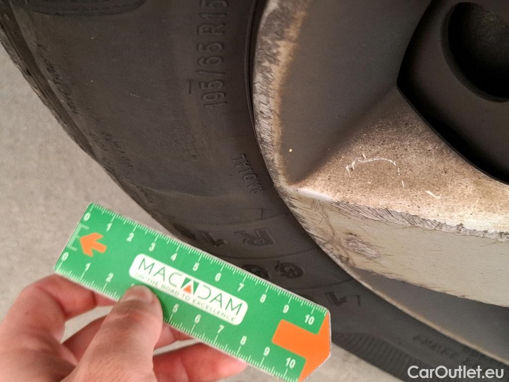  Renault  Kangoo  II Express Maxi Extra (Série Spéciale) 1.5 dCi 95CV BVM6 E6dT #50