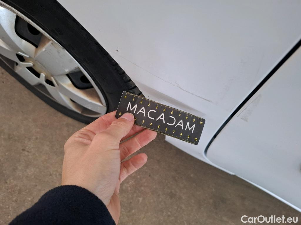  Renault  Kangoo  Express Maxi Extra (Série Spéciale) 1.5 dCi 90CV BVM5 E6 #98