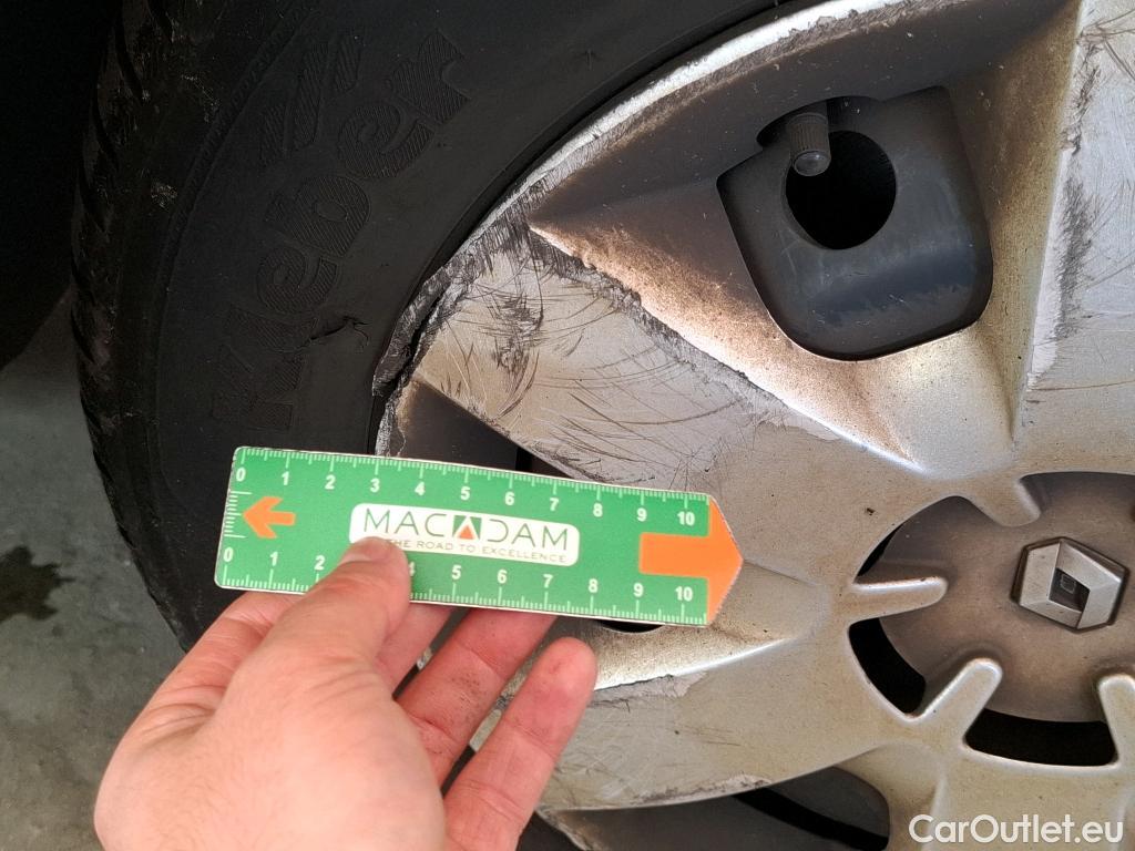  Renault  Kangoo  II Express Maxi Extra (Série Spéciale) 1.5 dCi 95CV BVM6 E6dT #52