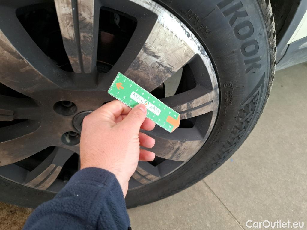  Renault  Captur RENAULT  5p Crossover Business ENERGY dCi 90 / TRANSFO VP VF #27