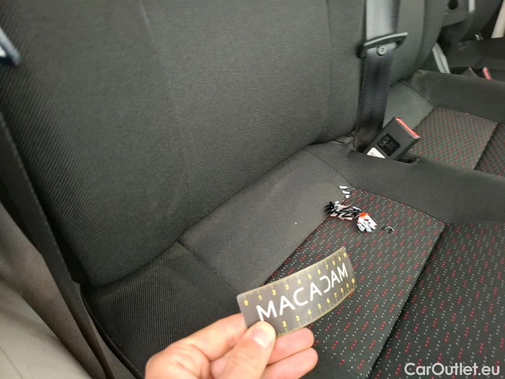  Peugeot  Boxer  Fourgon Surélevé 333 L2H2 Asphalt BlueHDi 140 Stop&Start 140CV BVM6 #30