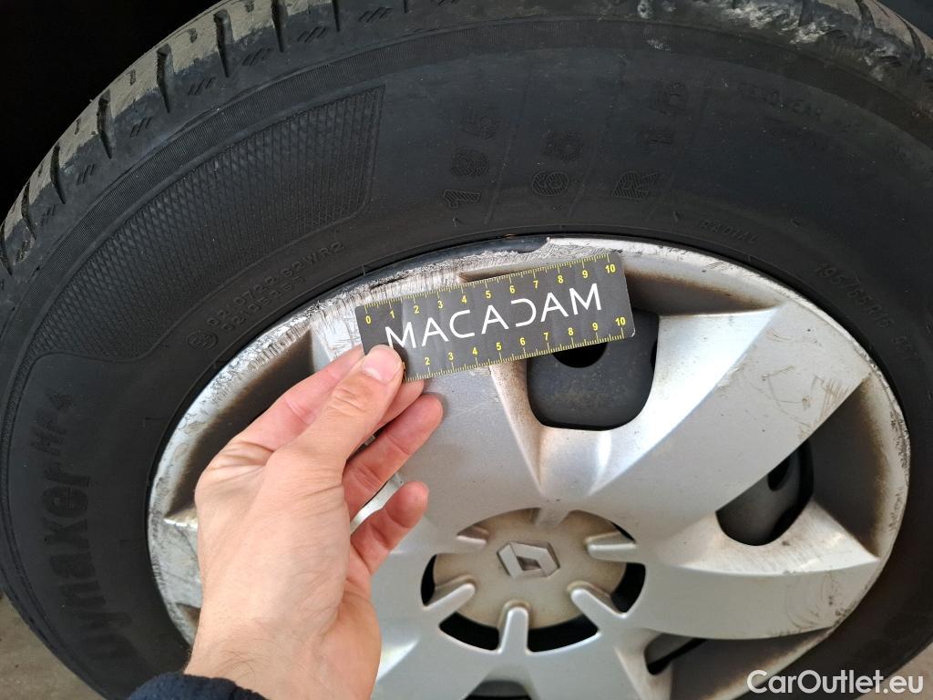  Renault  Kangoo  Express Maxi Extra (Série Spéciale) 1.5 dCi 90CV BVM5 E6 #82