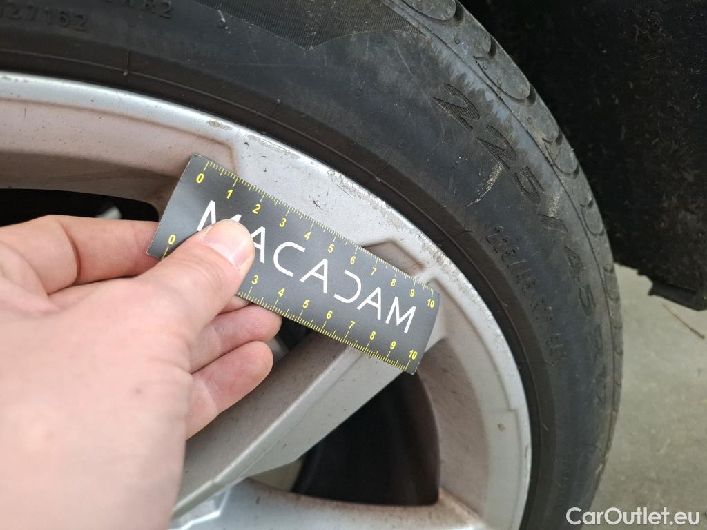  Audi  A3 AUDI  Sportback / 2020 / 5P / Berline 40 TFSI e 204 S Tronic Business Line #32