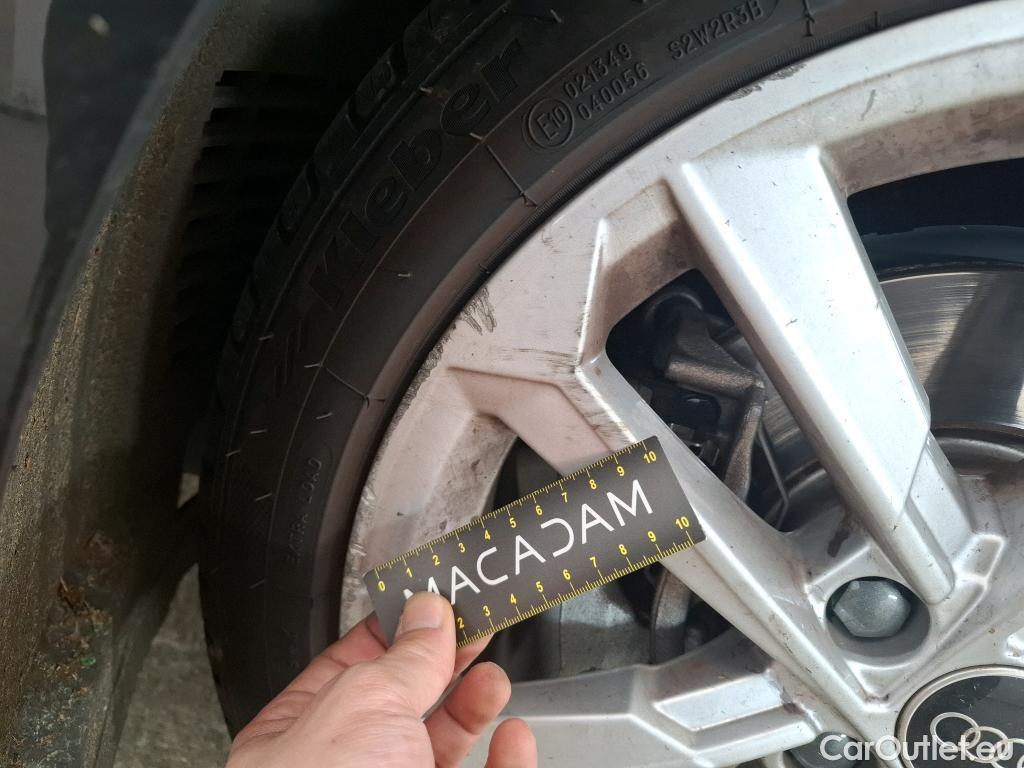  Audi  A3 AUDI  Sportback / 2020 / 5P / Berline 40 TFSI e 204 S Tronic Business Line #6