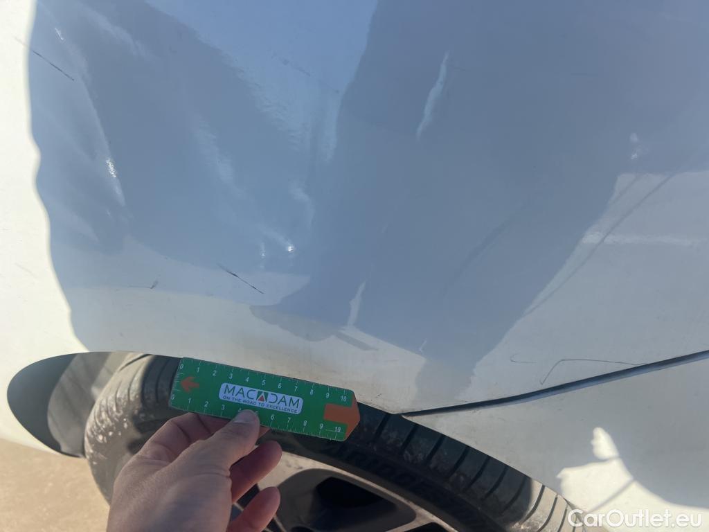  Renault  Megane RENAULT MÉGANE 5p 3G familiar Sp. Tou. Bose Energy dCi 130 S&S Euro 6 #3