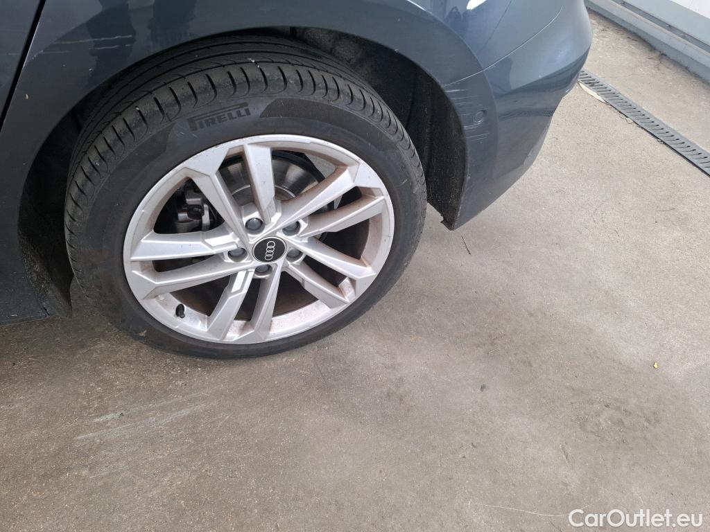  Audi  A3 AUDI  Sportback / 2020 / 5P / Berline 40 TFSI e 204 S Tronic Business Line #29