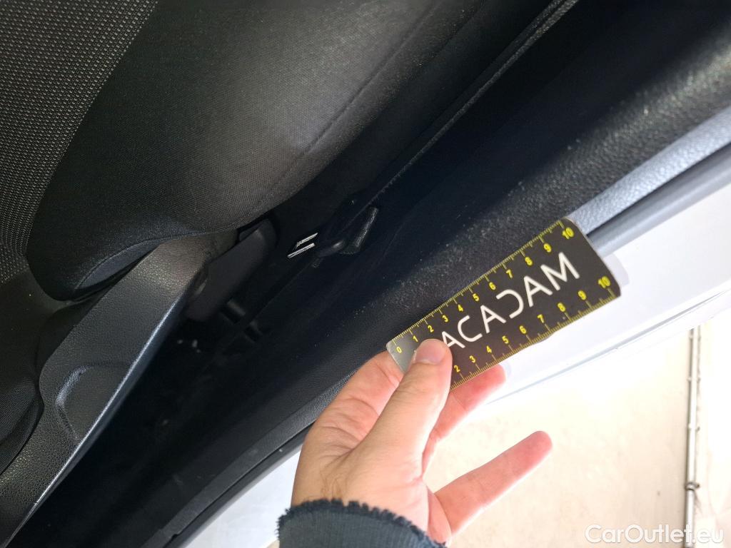  Citroen  Berlingo CITROEN  Van / 2018 / 4P / Fourgonnette M 650kg BlueHDi 130 S&S EAT8 Driver #9