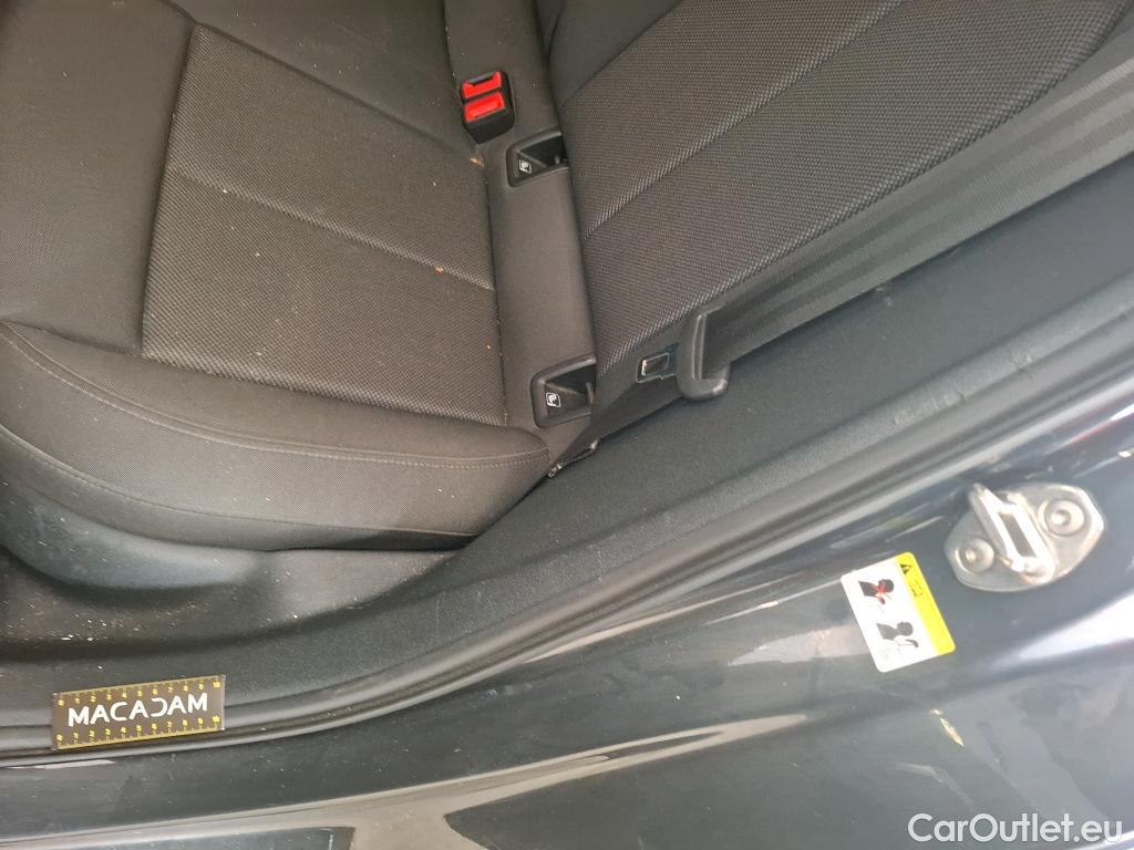  Audi  A3 AUDI  Sportback / 2020 / 5P / Berline 40 TFSI e 204 S Tronic Business Line #42