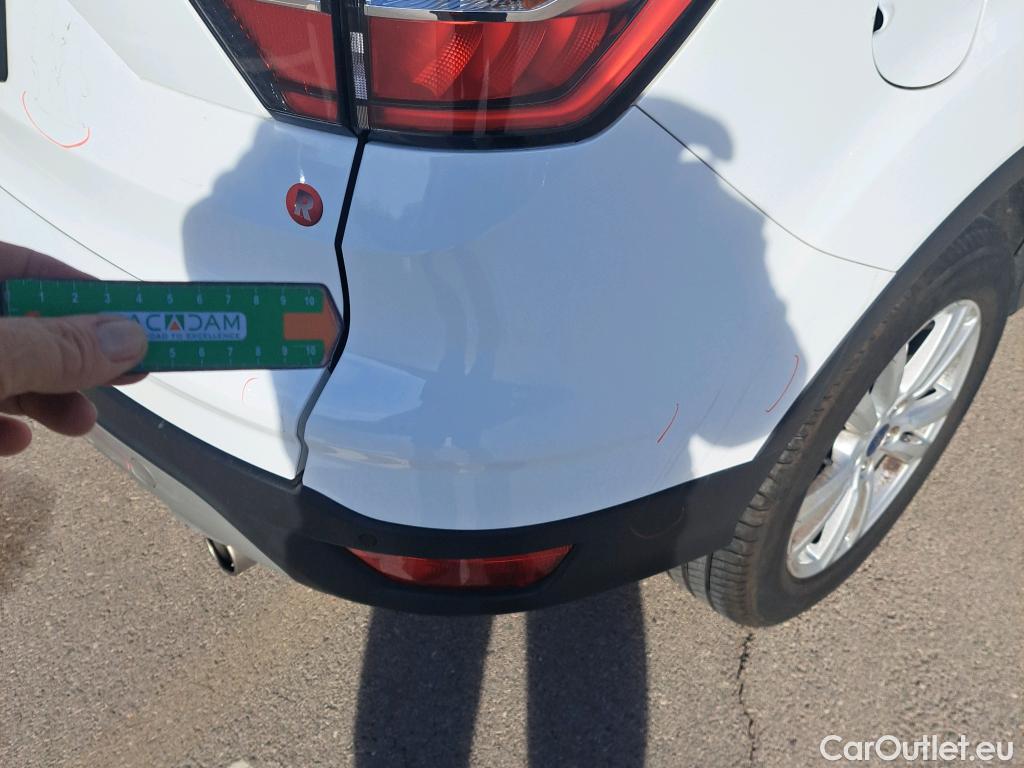  Ford  Kuga FORD  / 2016 / 5P / todoterreno 1.5 EcoBoost 88kW 4x2 Trend+ (CX) #41