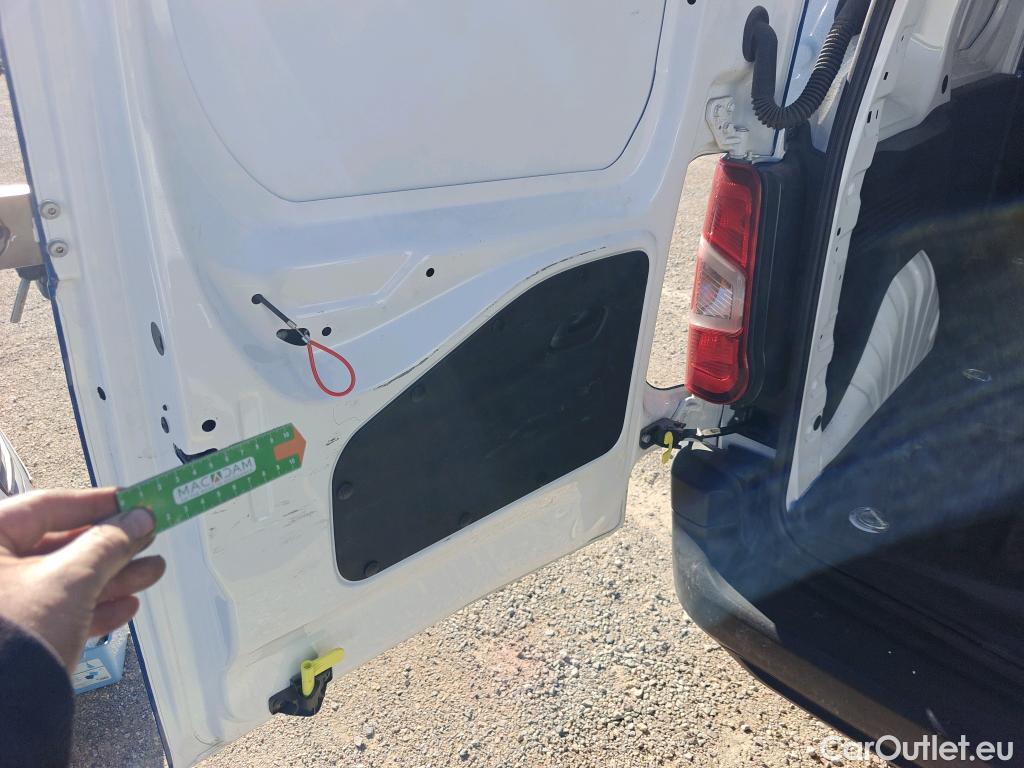  Peugeot  Partner PEUGEOT  / 2018 / 3P / furgón derivado de turismo Pro Standard 600kg BlueHDi 73kW #20