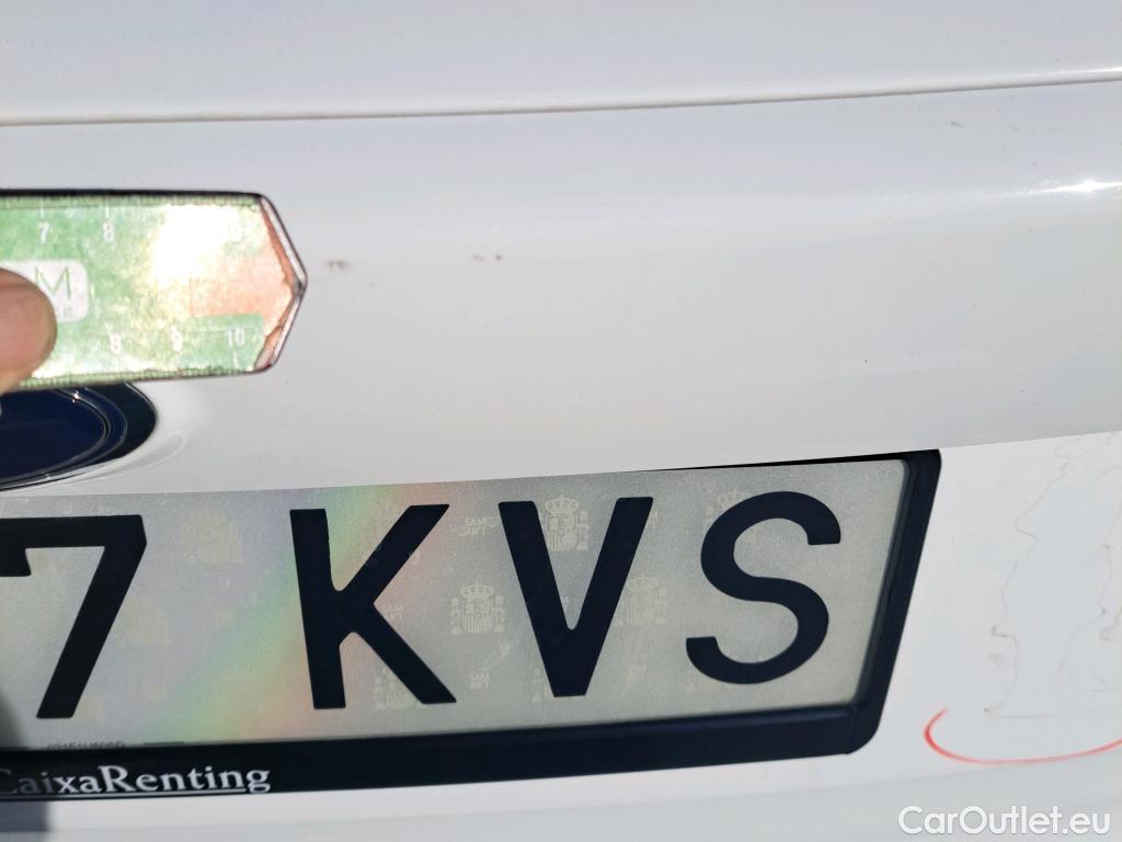  Ford  Kuga FORD  / 2016 / 5P / todoterreno 1.5 EcoBoost 88kW 4x2 Trend+ (CX) #31