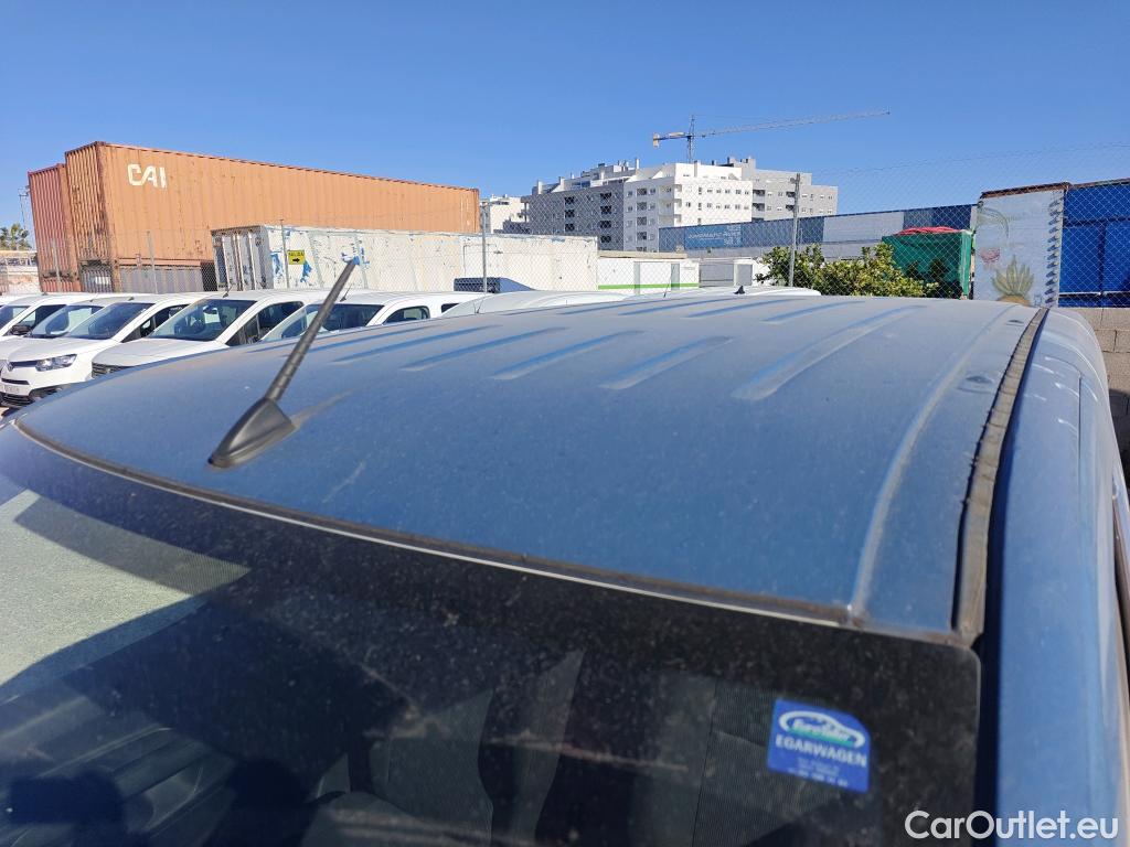  Peugeot  Partner PEUGEOT  / 2018 / 3P / furgón derivado de turismo Pro Standard 600kg BlueHDi 73kW #15