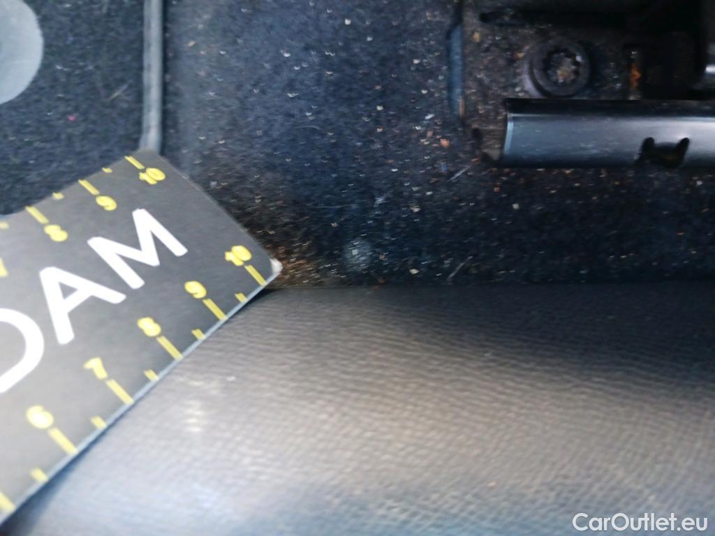  Land Rover  Discovery SEAT Nuevo León / 2020 / 5P / berlina con portón 2.0 TDI 85kW S&S Style Go (AC4) #14