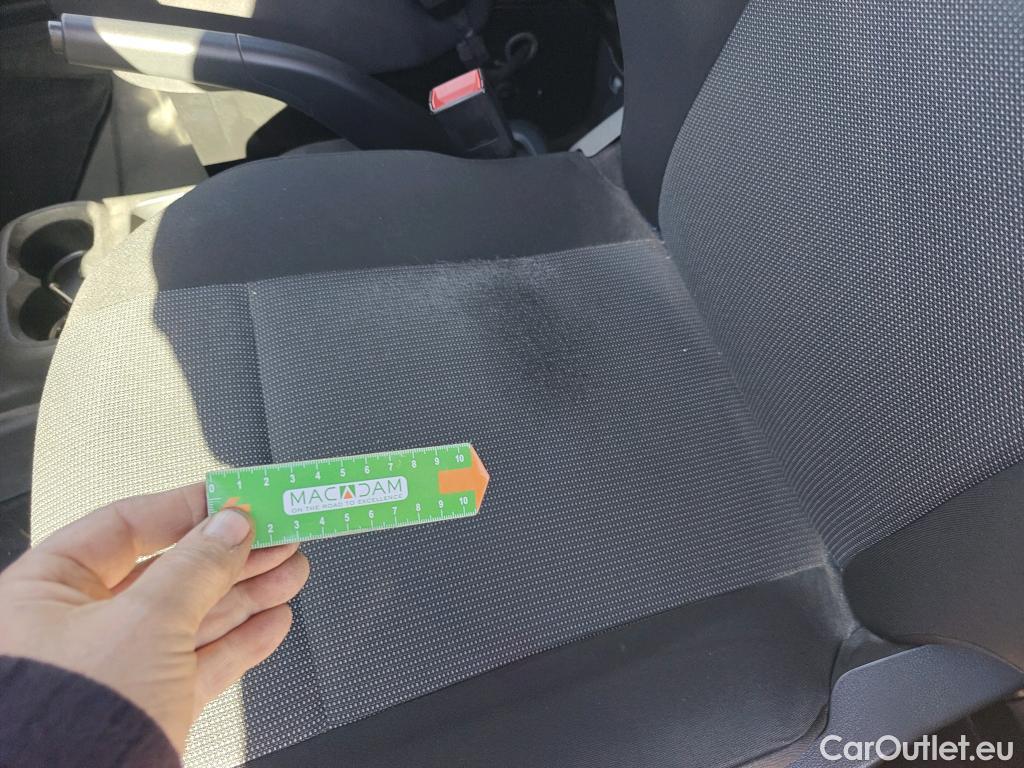  Peugeot  Partner PEUGEOT  / 2018 / 3P / furgón derivado de turismo Pro Standard 600kg BlueHDi 73kW #29