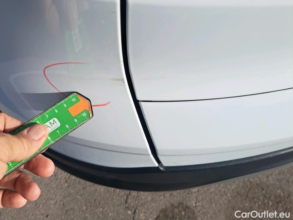  Ford  Kuga FORD  / 2016 / 5P / todoterreno 1.5 EcoBoost 88kW 4x2 Trend+ (CX) #38