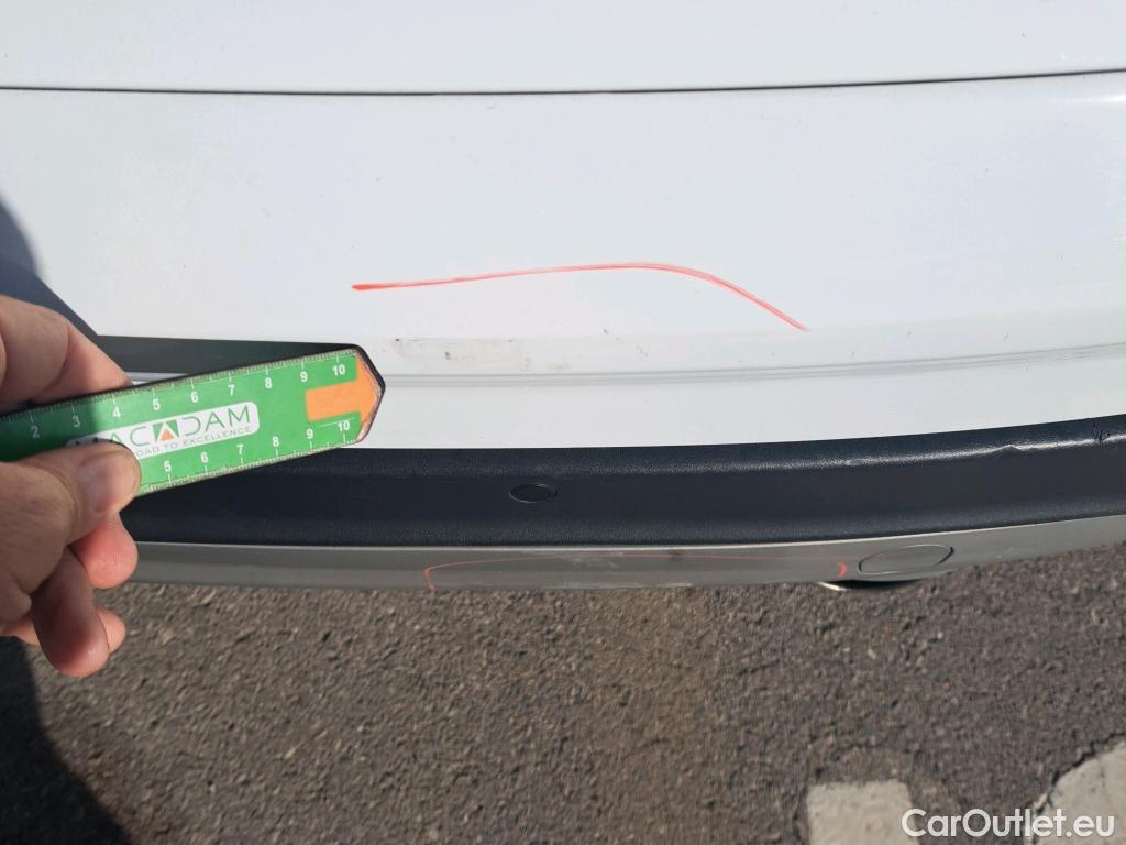  Ford  Kuga FORD  / 2016 / 5P / todoterreno 1.5 EcoBoost 88kW 4x2 Trend+ (CX) #27