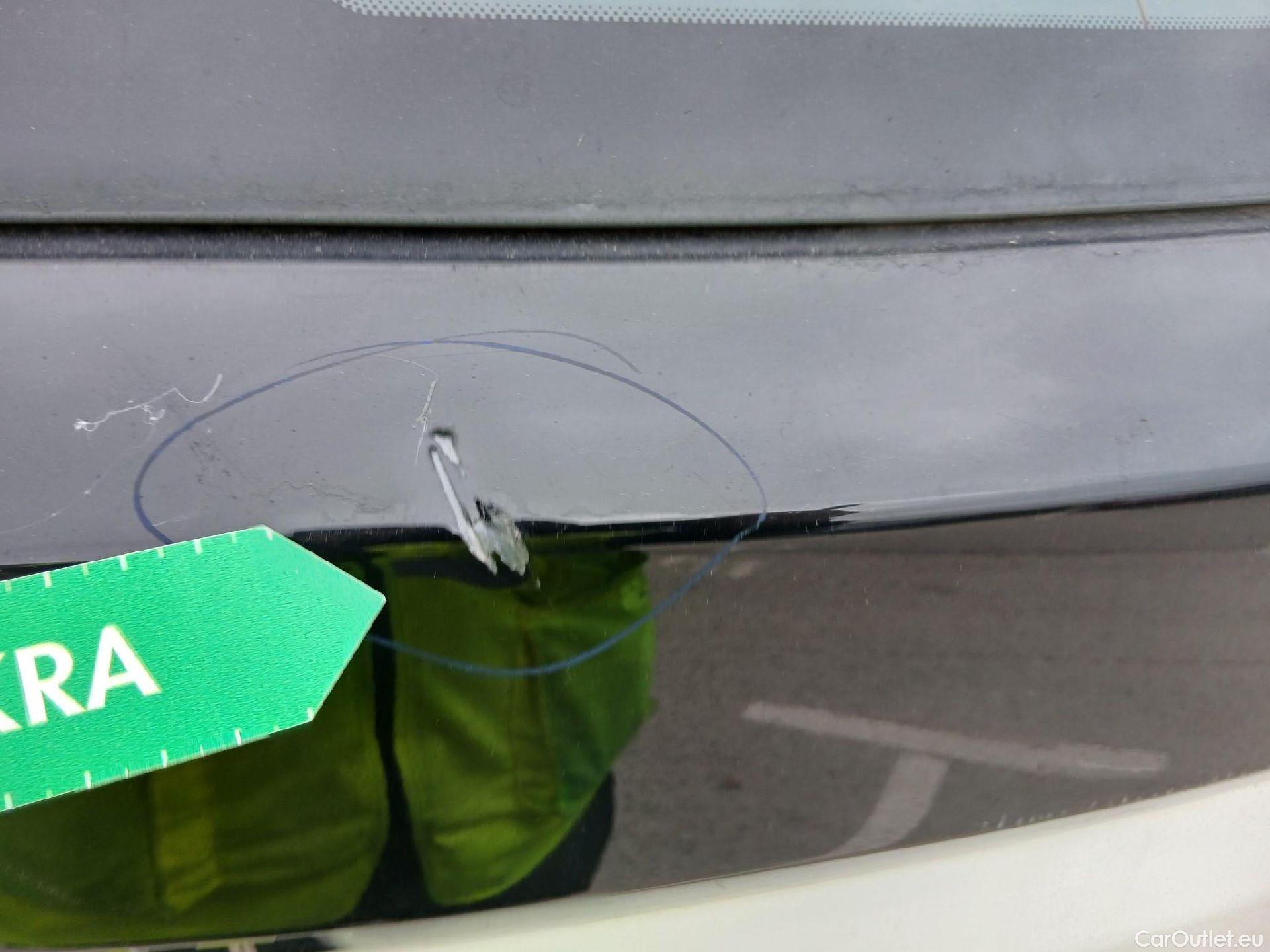  Peugeot  3008 PEUGEOT  / 2020 / 5P / todoterreno 1.5 BlueHDi 96kW (130CV) S&S Active Pack (AC4) #19