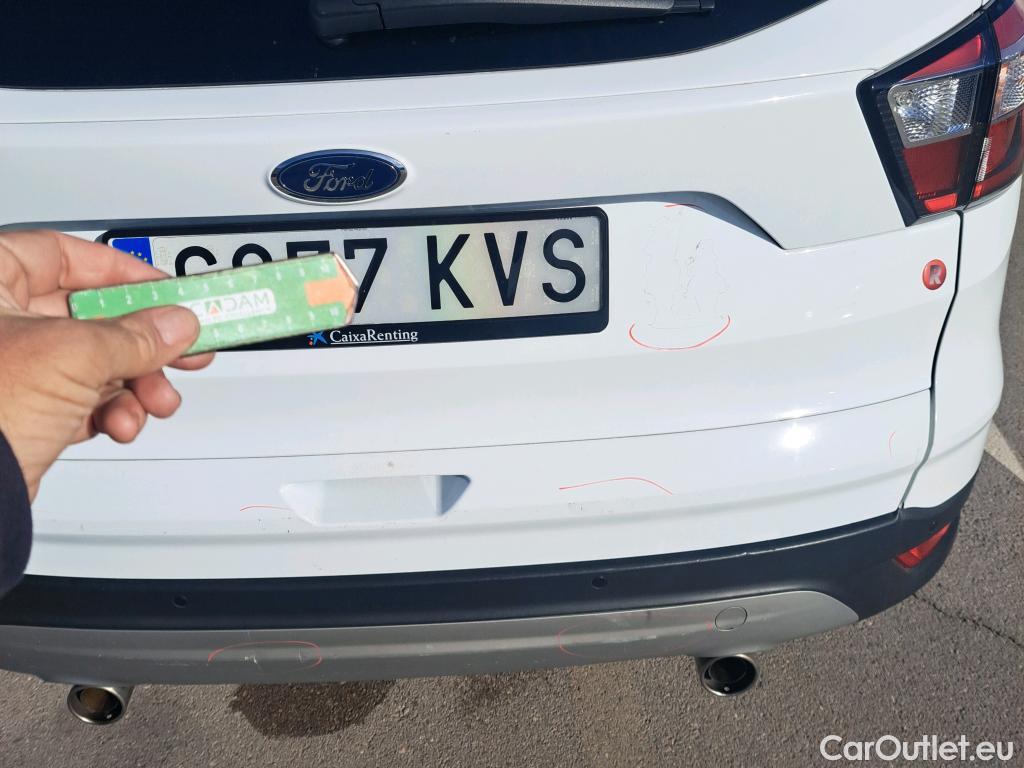  Ford  Kuga FORD  / 2016 / 5P / todoterreno 1.5 EcoBoost 88kW 4x2 Trend+ (CX) #17