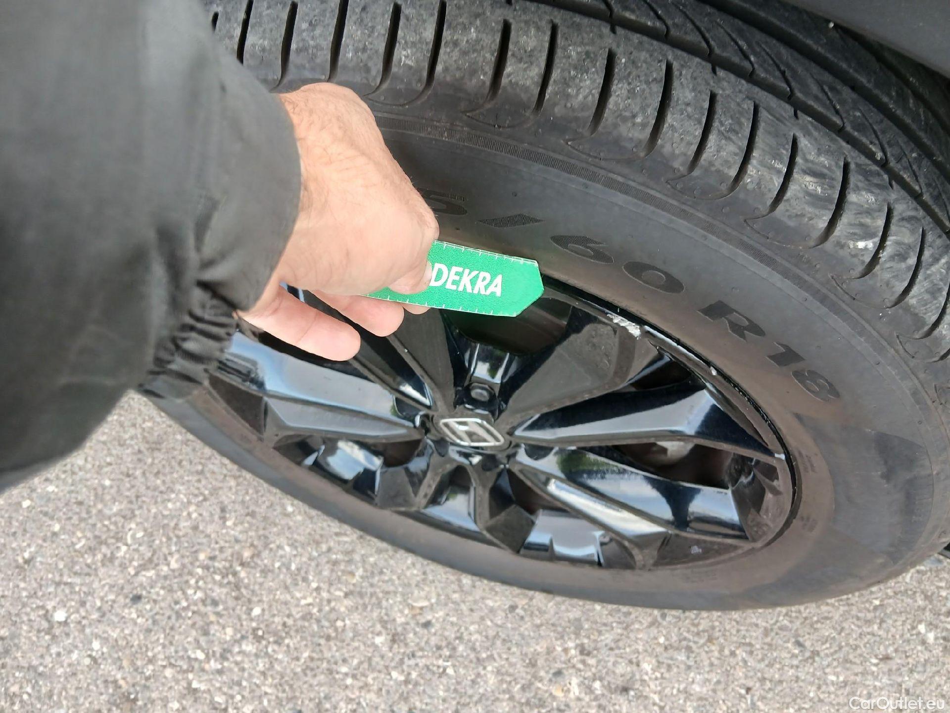  Honda  CR-V HONDA  / 2018 / 5P / todoterreno 2.0 i-MMD 4x2 SPORT LINE #43