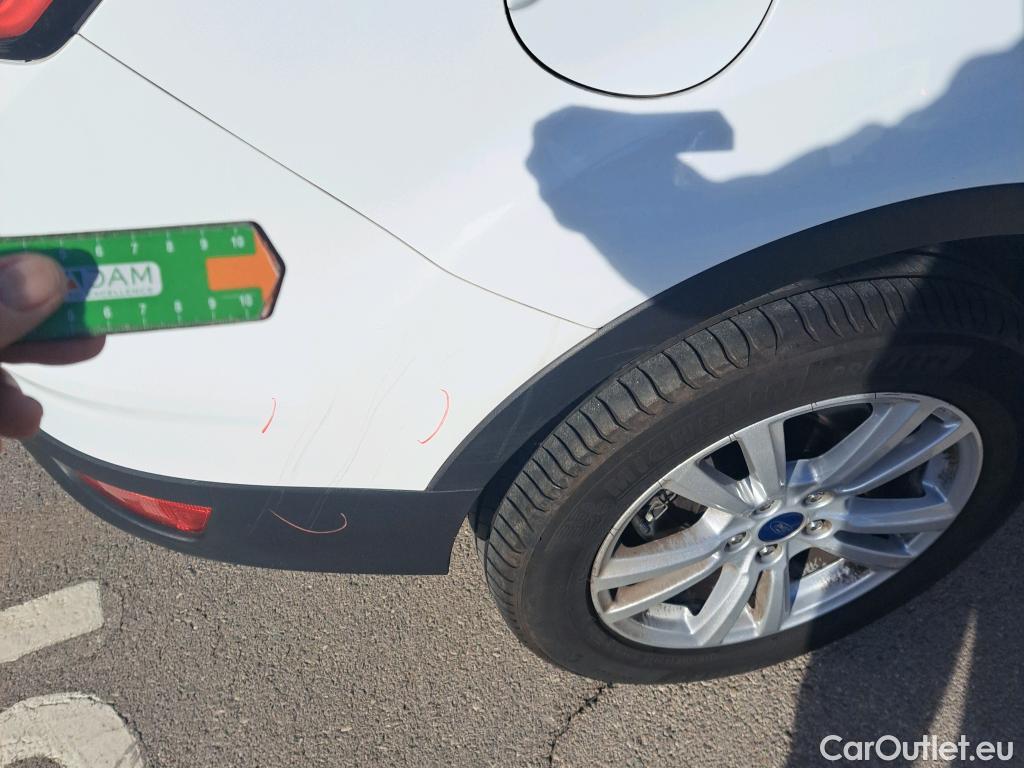  Ford  Kuga FORD  / 2016 / 5P / todoterreno 1.5 EcoBoost 88kW 4x2 Trend+ (CX) #28