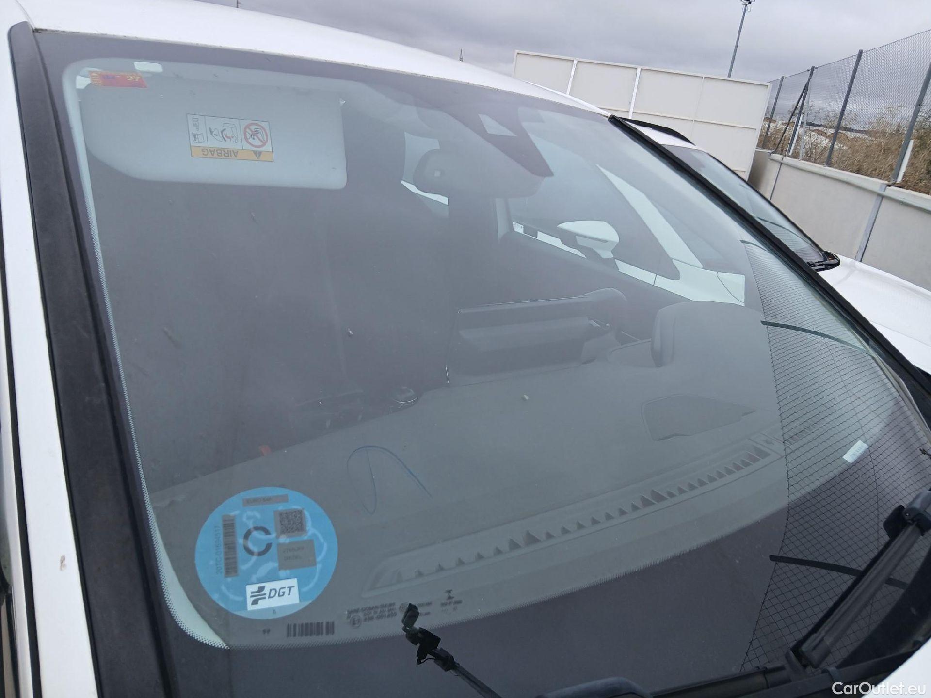  Peugeot  3008 PEUGEOT  / 2020 / 5P / todoterreno 1.5 BlueHDi 96kW (130CV) S&S Active Pack (AC4) #12