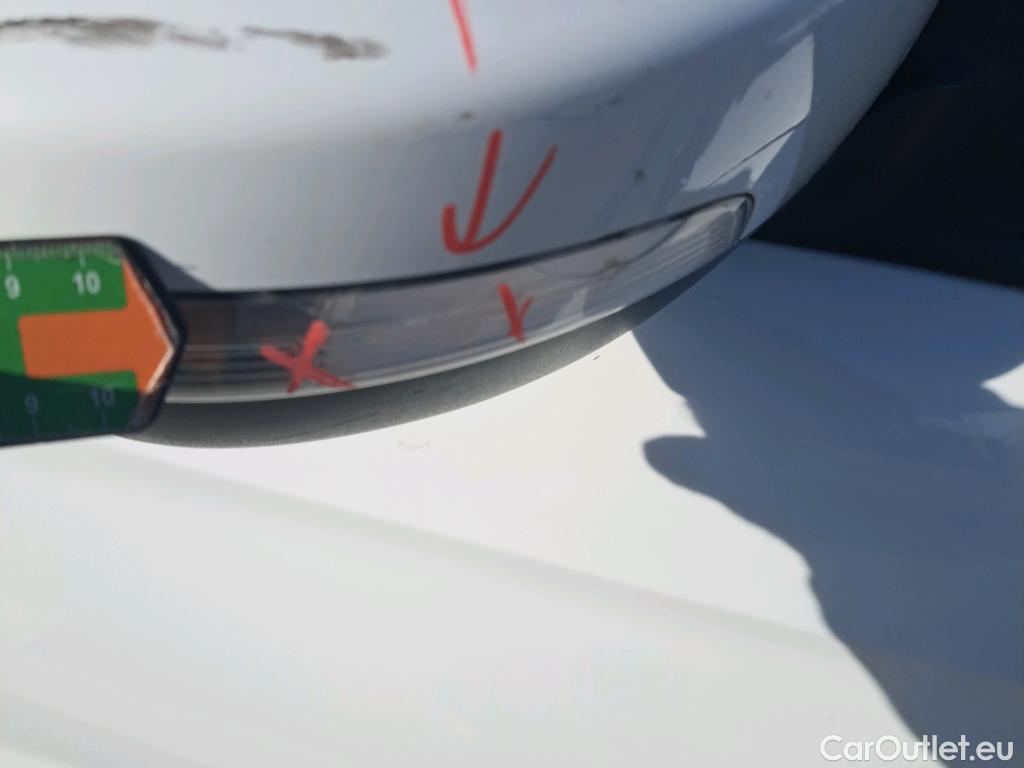  Ford  Kuga FORD  / 2016 / 5P / todoterreno 1.5 EcoBoost 88kW 4x2 Trend+ (CX) #21