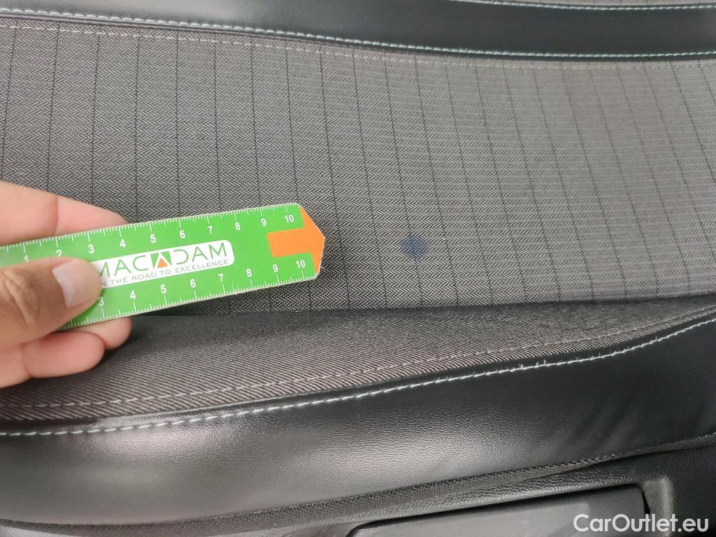  Peugeot  2008 PEUGEOT  / 2019 / 5P / todoterreno Allure BlueHDI 81kW (110CV) #10