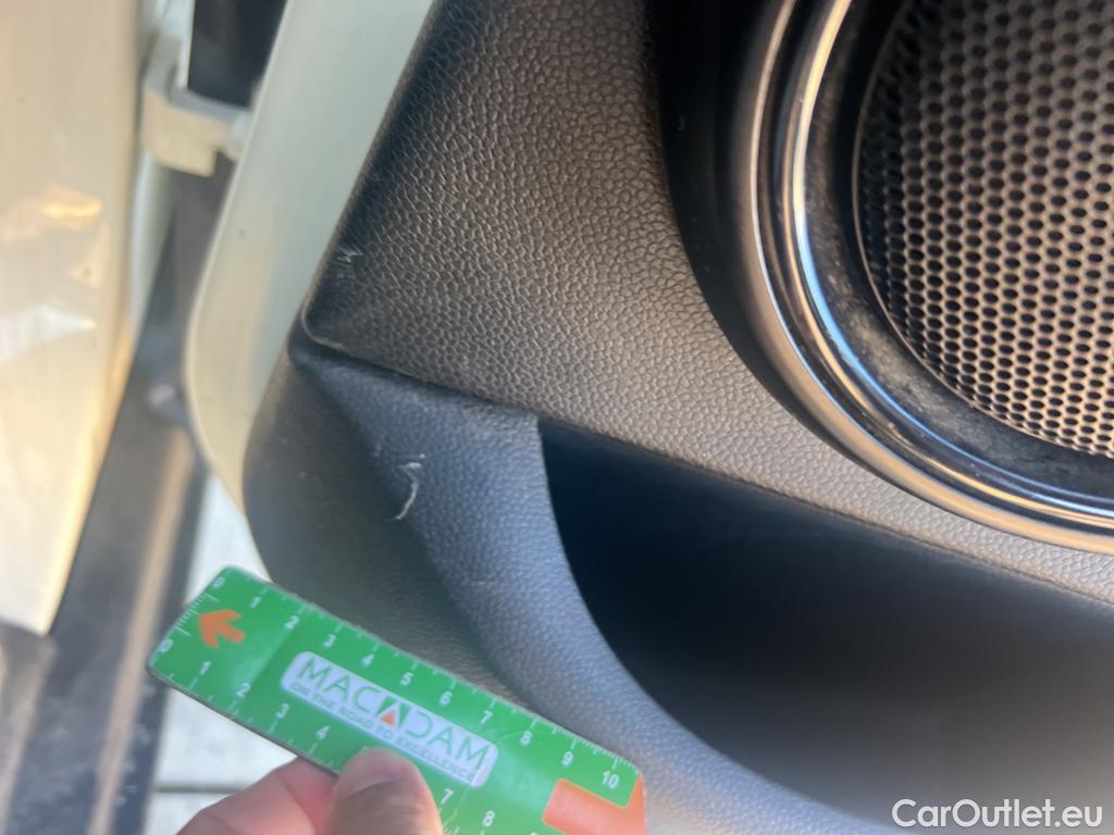  Mini  Cooper MINI MINI / 2014 / 5P / berlina con portón ONE 5 PUERTAS (CX) #10