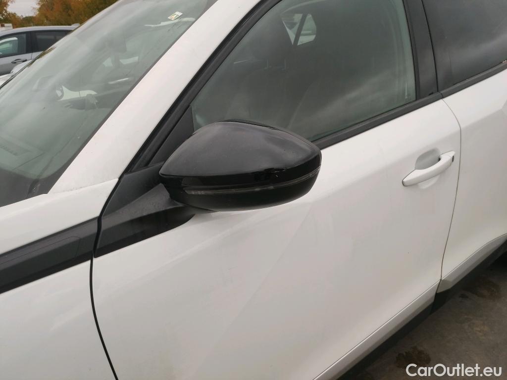  Peugeot  2008 PEUGEOT  / 2019 / 5P / todoterreno Allure BlueHDI 81kW (110CV) #30