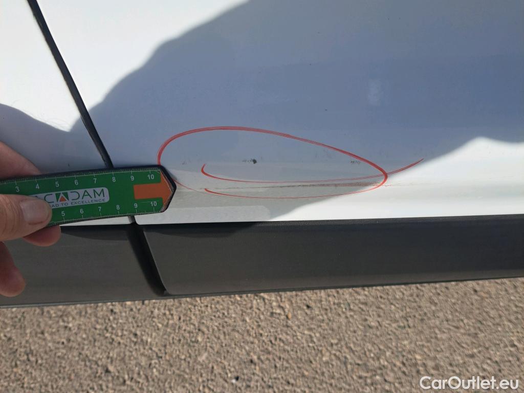  Ford  Kuga FORD  / 2016 / 5P / todoterreno 1.5 EcoBoost 88kW 4x2 Trend+ (CX) #14