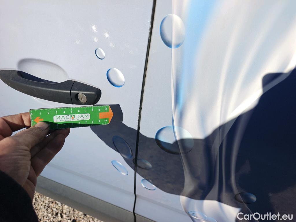  Peugeot  Partner PEUGEOT  / 2018 / 3P / furgón derivado de turismo Pro Standard 600kg BlueHDi 73kW #43