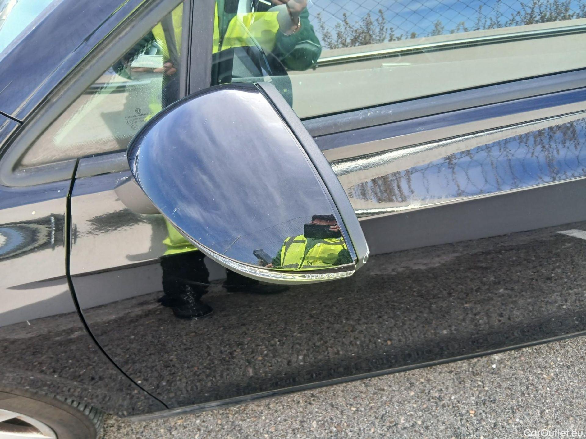  Volkswagen  Golf  VOLKSWAGEN / 2020 / 5P / familiar Life 2.0 TDI 85kW (115CV) Variant #20